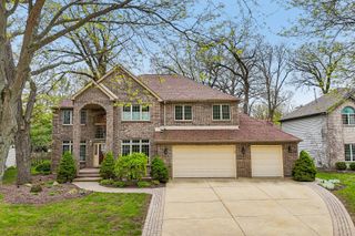1105 Portsmouth Circle, Gurnee, IL 60031