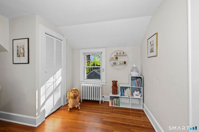 15 Hadik Parkway, Norwalk, CT 06854