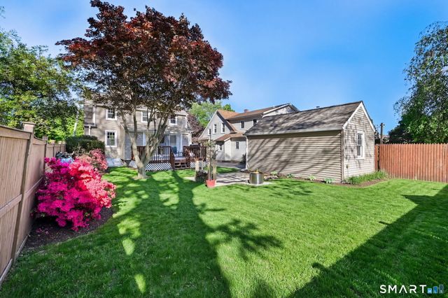 15 Hadik Parkway, Norwalk, CT 06854