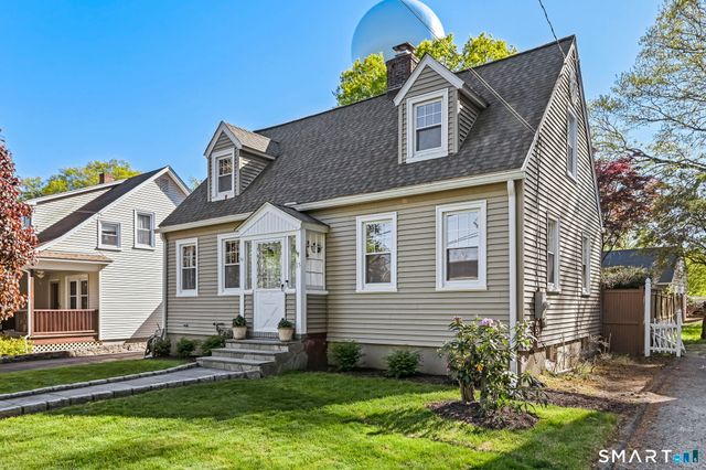 15 Hadik Parkway, Norwalk, CT 06854