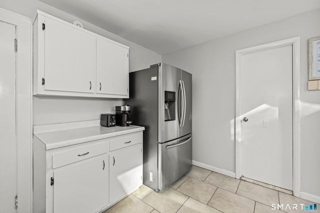 15 Hadik Parkway, Norwalk, CT 06854