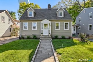 15 Hadik Parkway, Norwalk, CT 06854