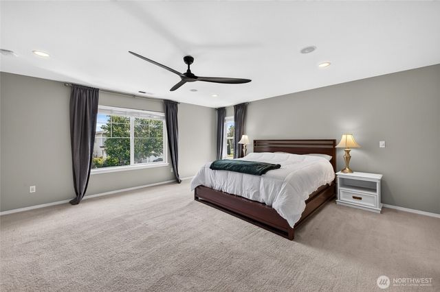 9524 Country Hollow Drive E, Puyallup, WA 98375