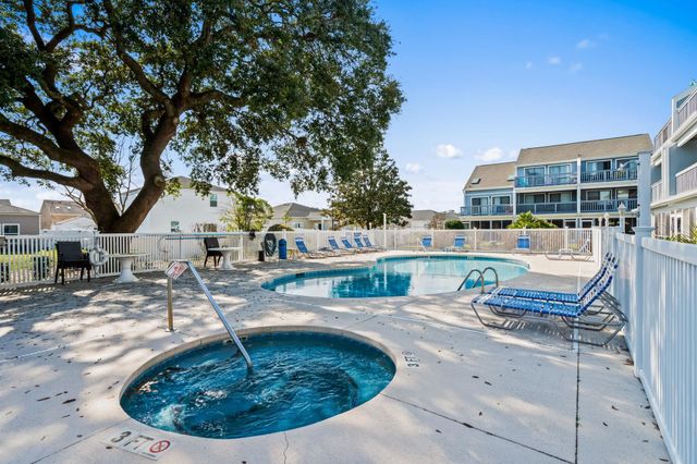 1851 Colony Dr Apt 5P, Surfside Beach, SC 29575