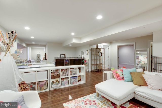 10926 WHITE DAHLIA DR, Woodstock, MD 21163