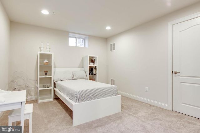 10926 WHITE DAHLIA DR, Woodstock, MD 21163