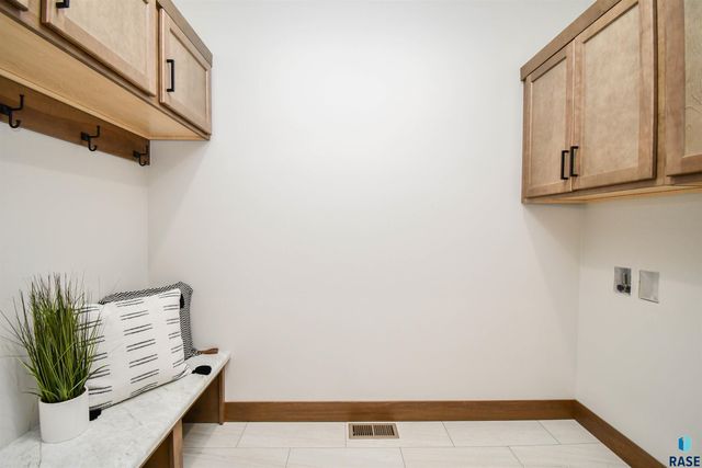 210 E 8th St Street, Tea, SD 57064