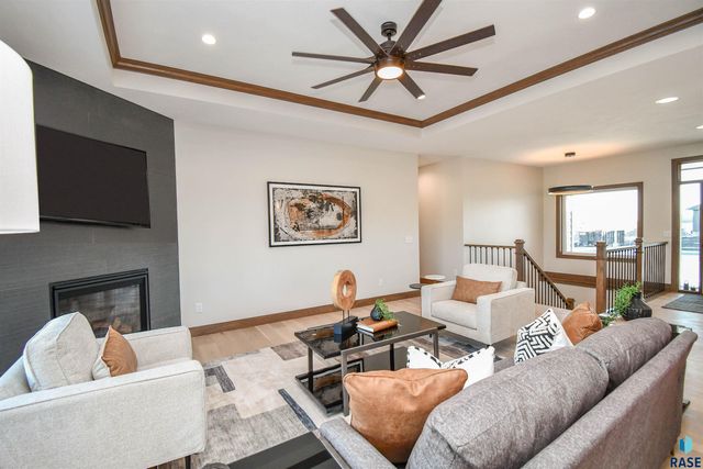 210 E 8th St Street, Tea, SD 57064