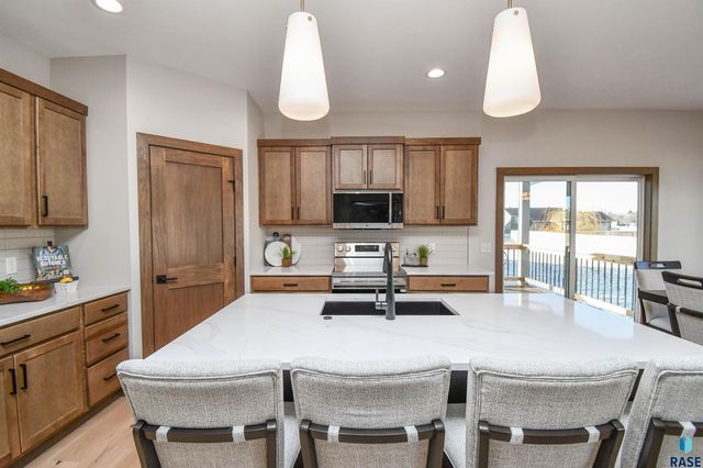 210 E 8th St Street, Tea, SD 57064