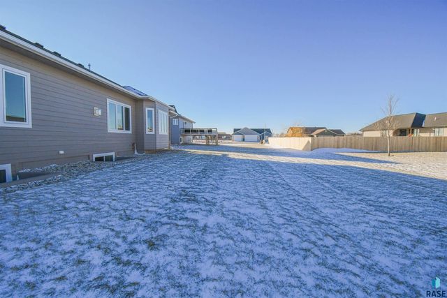 210 E 8th St Street, Tea, SD 57064