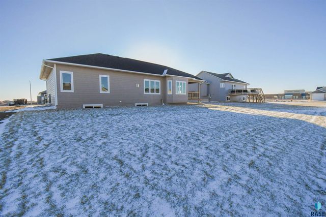 210 E 8th St Street, Tea, SD 57064
