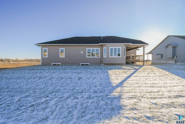 210 E 8th St Street, Tea, SD 57064