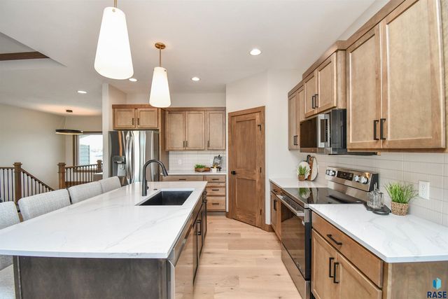 210 E 8th St Street, Tea, SD 57064