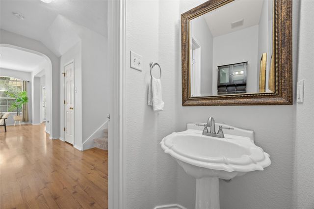 2633 Bolton ST, Austin, TX 78748