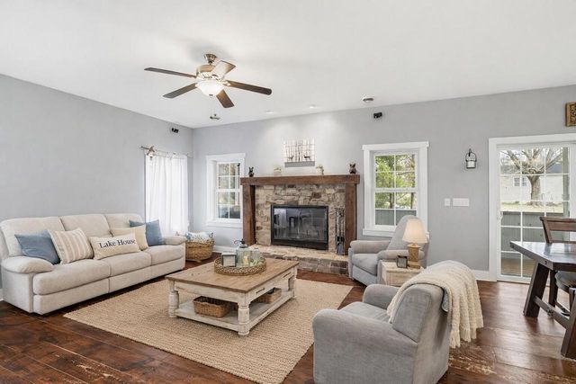 6621 Heidelberg CIRCLE, Waterford, WI 53185