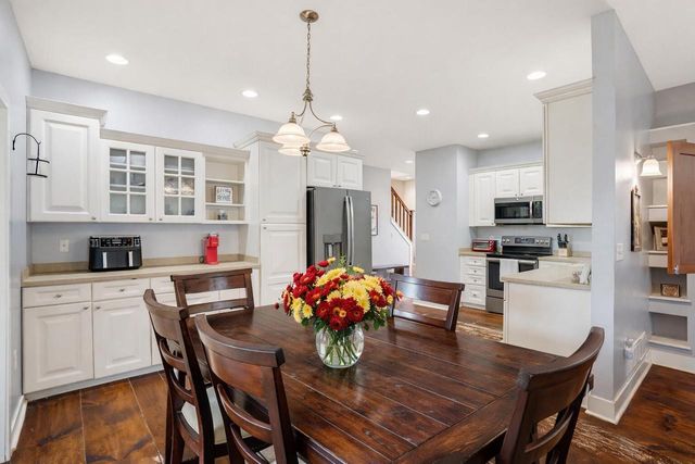 6621 Heidelberg CIRCLE, Waterford, WI 53185