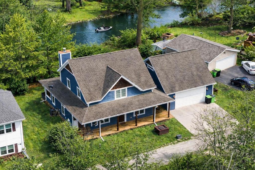 6621 Heidelberg CIRCLE, Waterford, WI 53185