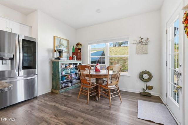 5402 Wildlife Circle, Piney Flats, TN 37686