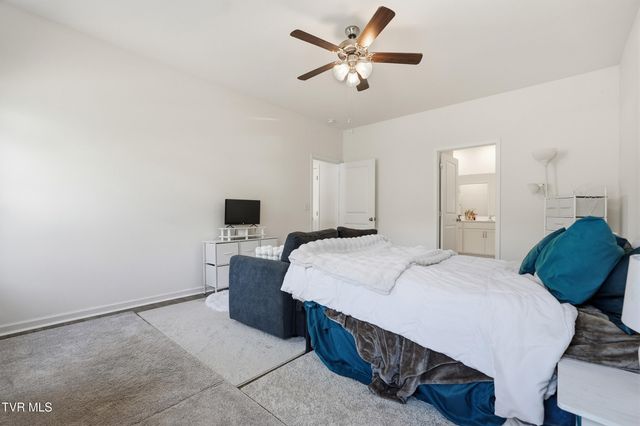 5402 Wildlife Circle, Piney Flats, TN 37686