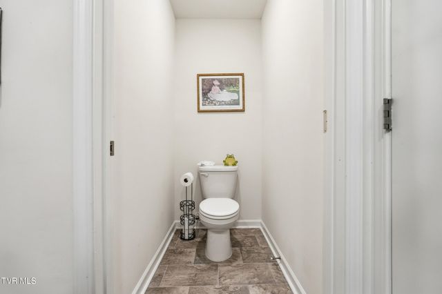 5402 Wildlife Circle, Piney Flats, TN 37686