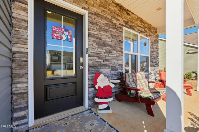 5402 Wildlife Circle, Piney Flats, TN 37686