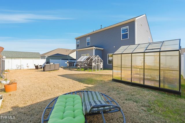 5402 Wildlife Circle, Piney Flats, TN 37686