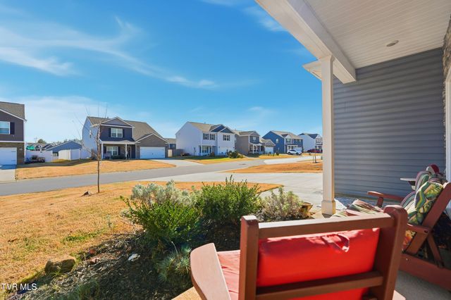 5402 Wildlife Circle, Piney Flats, TN 37686