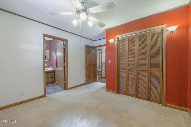 1528 Irondale Road, Big Stone Gap, VA 24219