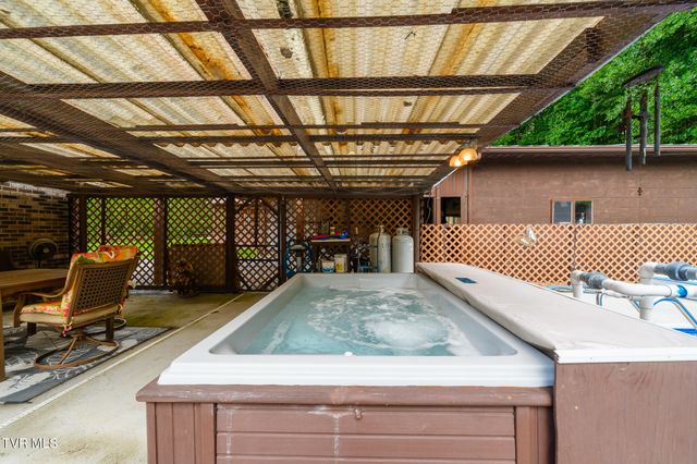 1528 Irondale Road, Big Stone Gap, VA 24219