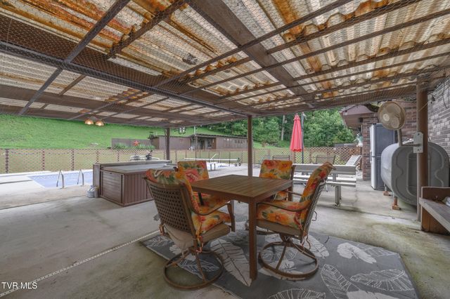 1528 Irondale Road, Big Stone Gap, VA 24219