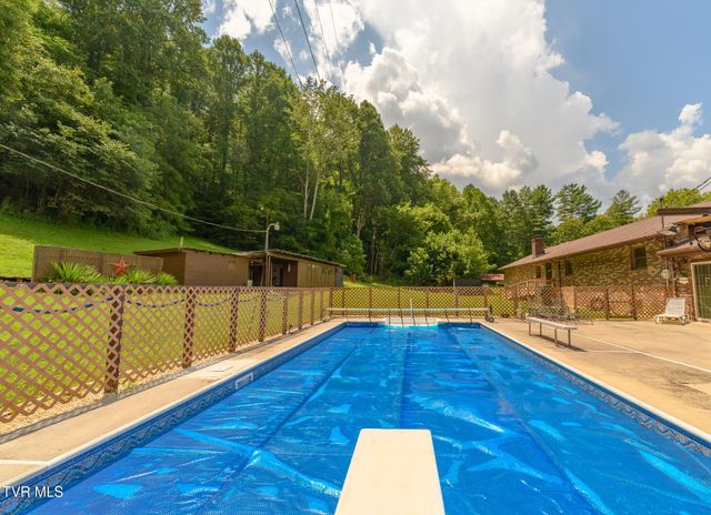 1528 Irondale Road, Big Stone Gap, VA 24219