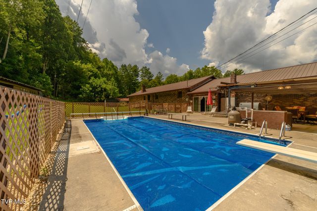 1528 Irondale Road, Big Stone Gap, VA 24219
