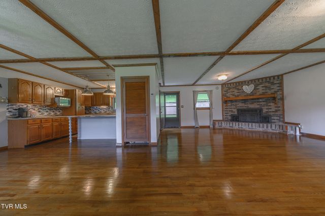 1528 Irondale Road, Big Stone Gap, VA 24219