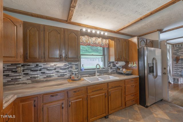 1528 Irondale Road, Big Stone Gap, VA 24219