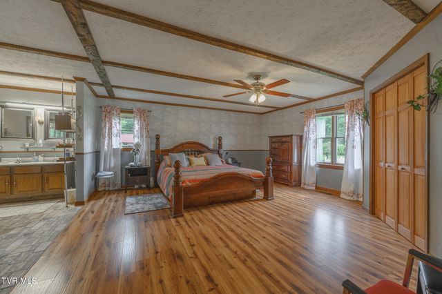 1528 Irondale Road, Big Stone Gap, VA 24219