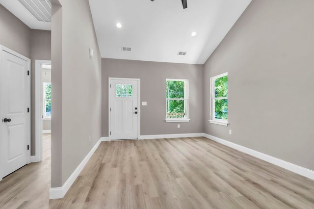 305 Appian Drive, Spartanburg, SC 29306