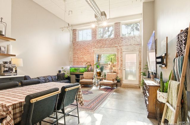 1401 S Flores St Apt 110, San Antonio, TX 78204