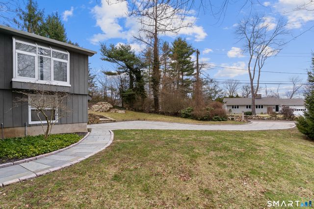 34 Squaw Brook Road, Branford, CT 06405
