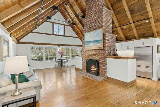34 Squaw Brook Road, Branford, CT 06405