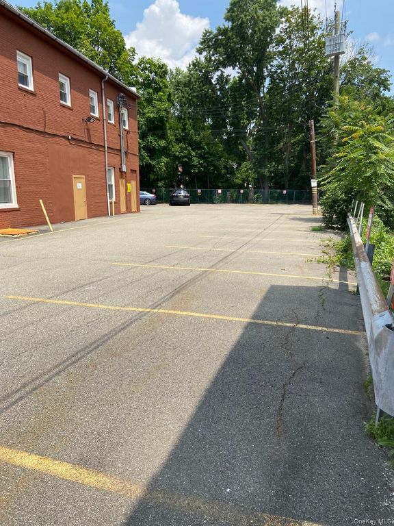 17-19 Marble Avenue, Pleasantville, NY 10570 — photo 4