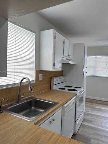 8380 Sands Point Boulevard J310, Tamarac, FL 33321