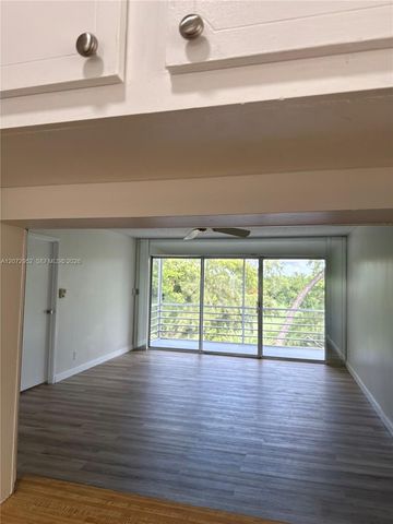 8380 Sands Point Boulevard J310, Tamarac, FL 33321
