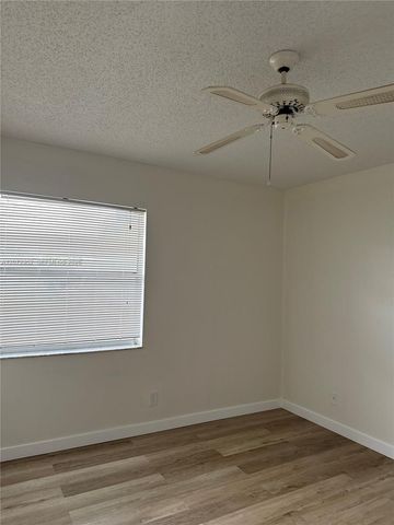 8380 Sands Point Boulevard J310, Tamarac, FL 33321