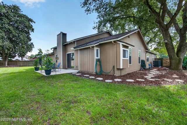 8565 ECHORIDGE Court, Jacksonville, FL 32244