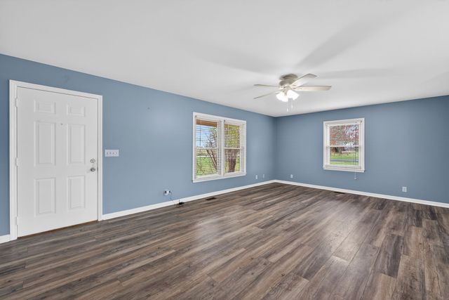 4377 Windrow Rd, Rockvale, TN 37153