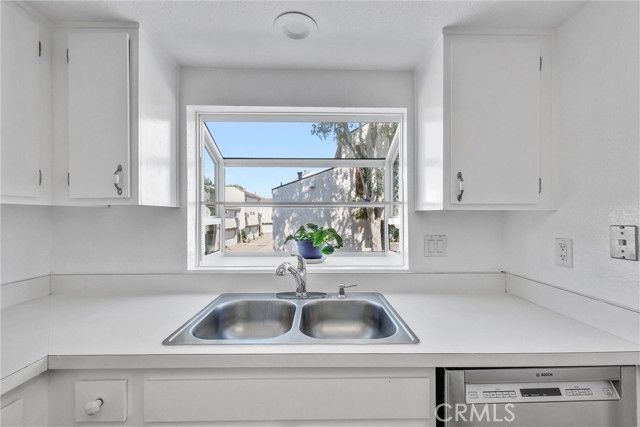 2000 W Palmyra 30, Orange, CA 92868