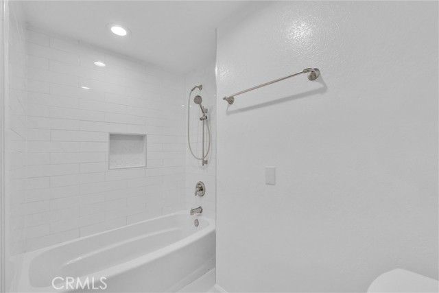 2000 W Palmyra 30, Orange, CA 92868