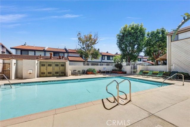 2000 W Palmyra 30, Orange, CA 92868