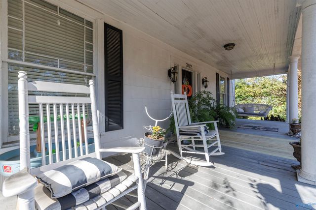 302 S Scott Street, Scottsboro, AL 35768