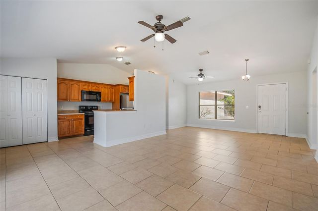 2370 PINE STREET, Oviedo, FL 32765